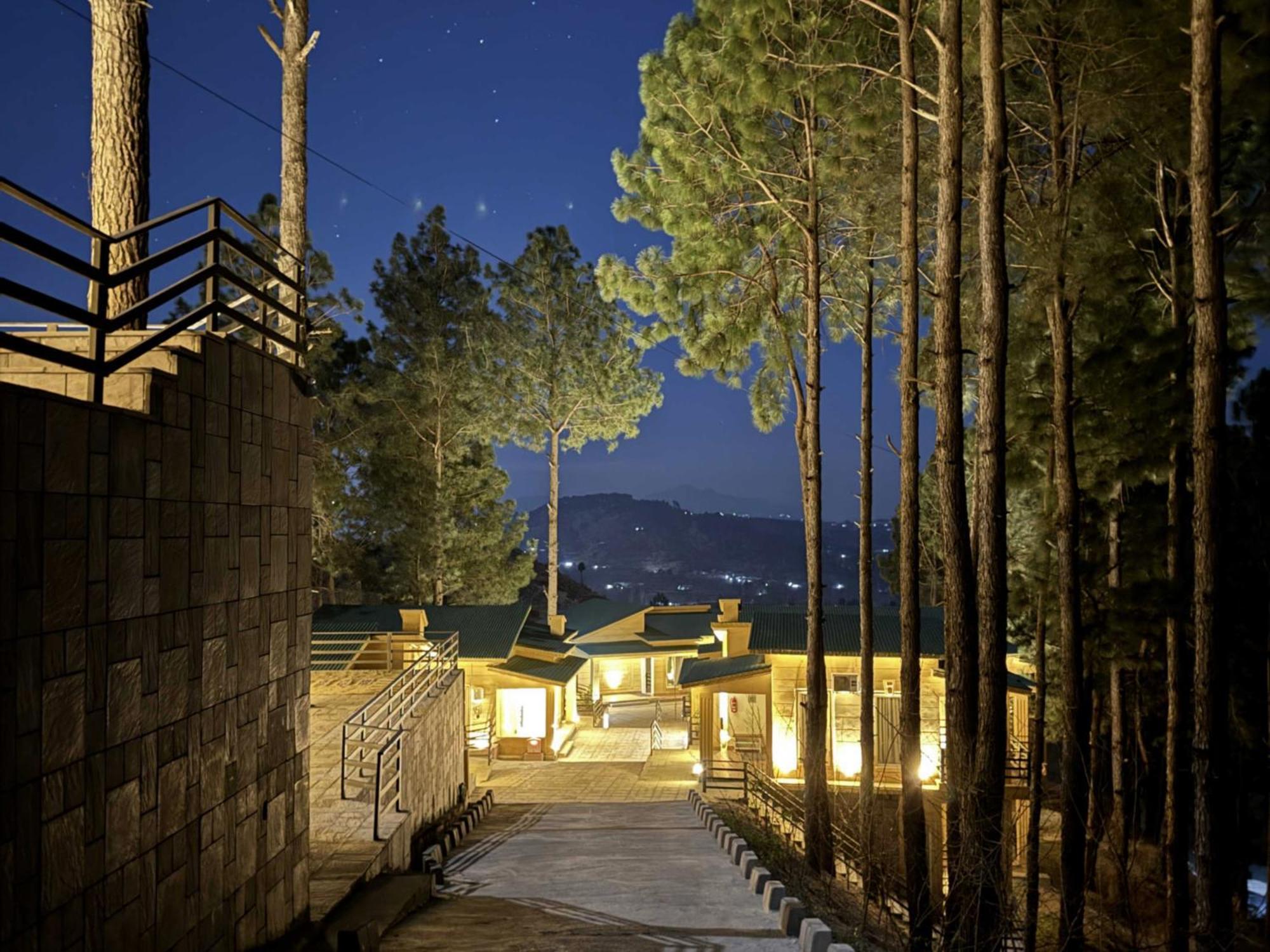 Hidden Hills Hotel & Resort Mansehra Dış mekan fotoğraf