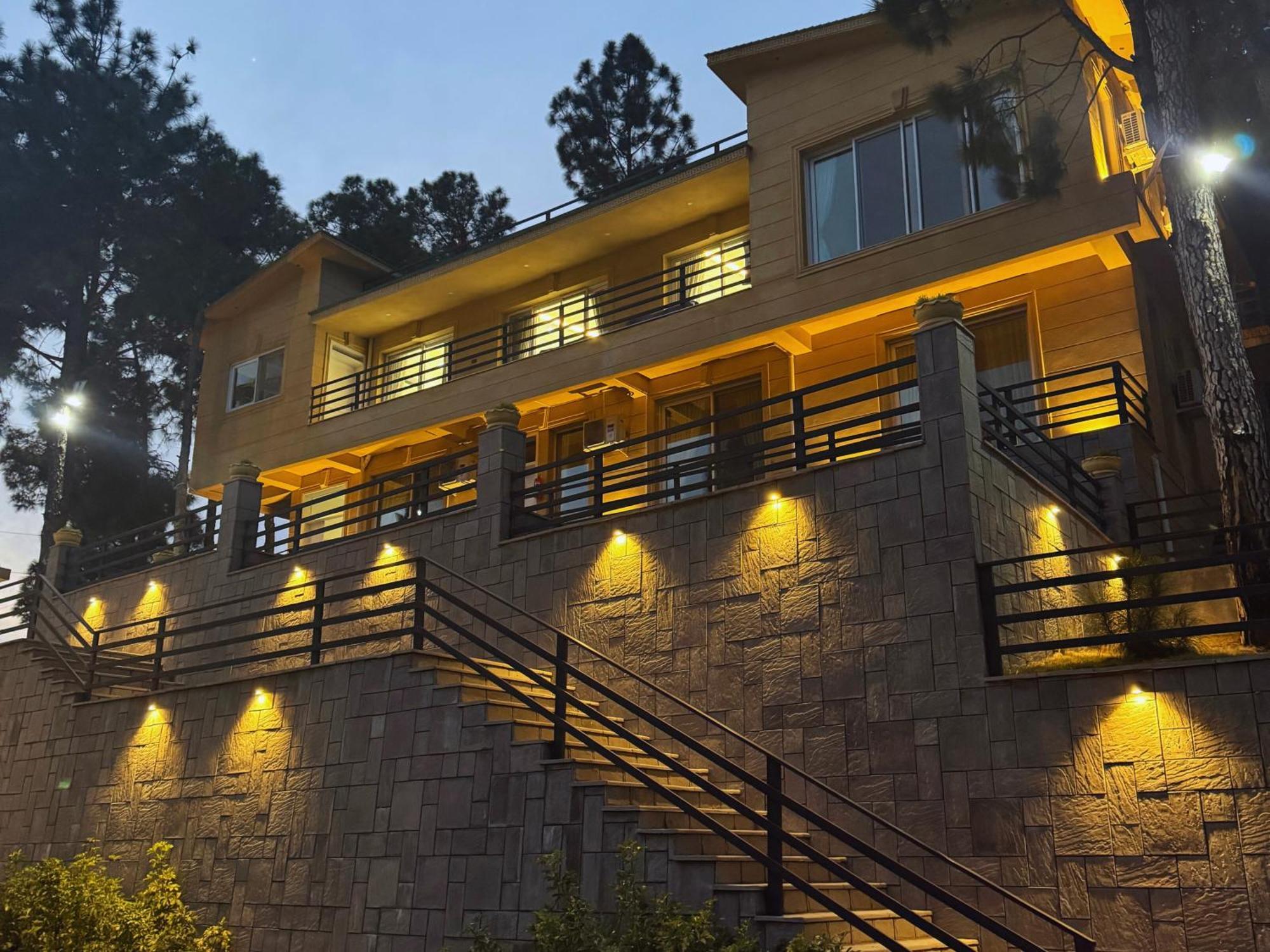 Hidden Hills Hotel & Resort Mansehra Dış mekan fotoğraf