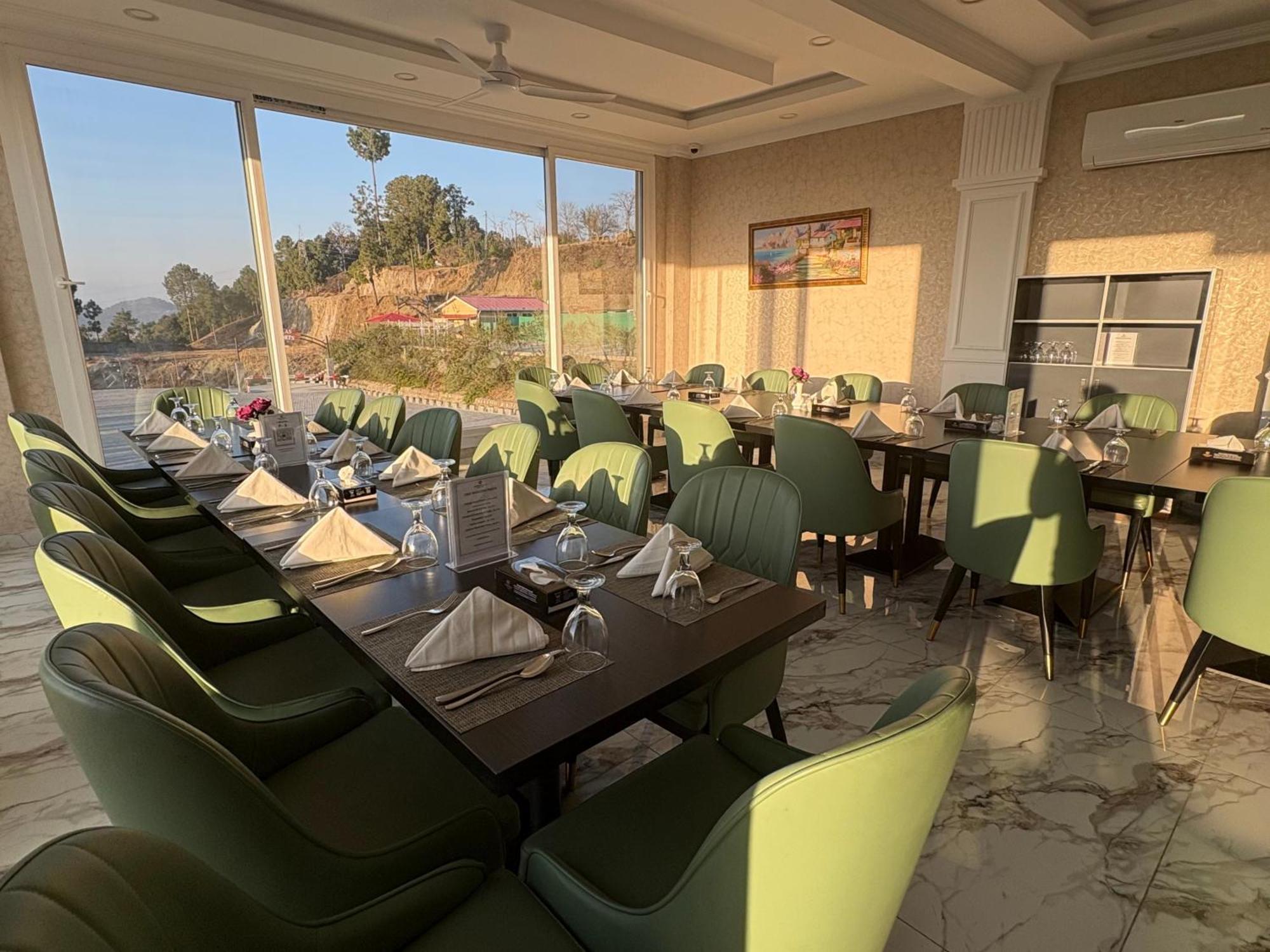 Hidden Hills Hotel & Resort Mansehra Dış mekan fotoğraf